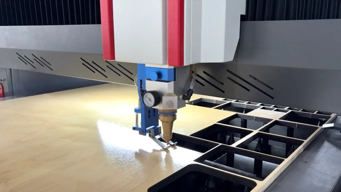 The Laser Head of Flatbed Laser Cutting Machine